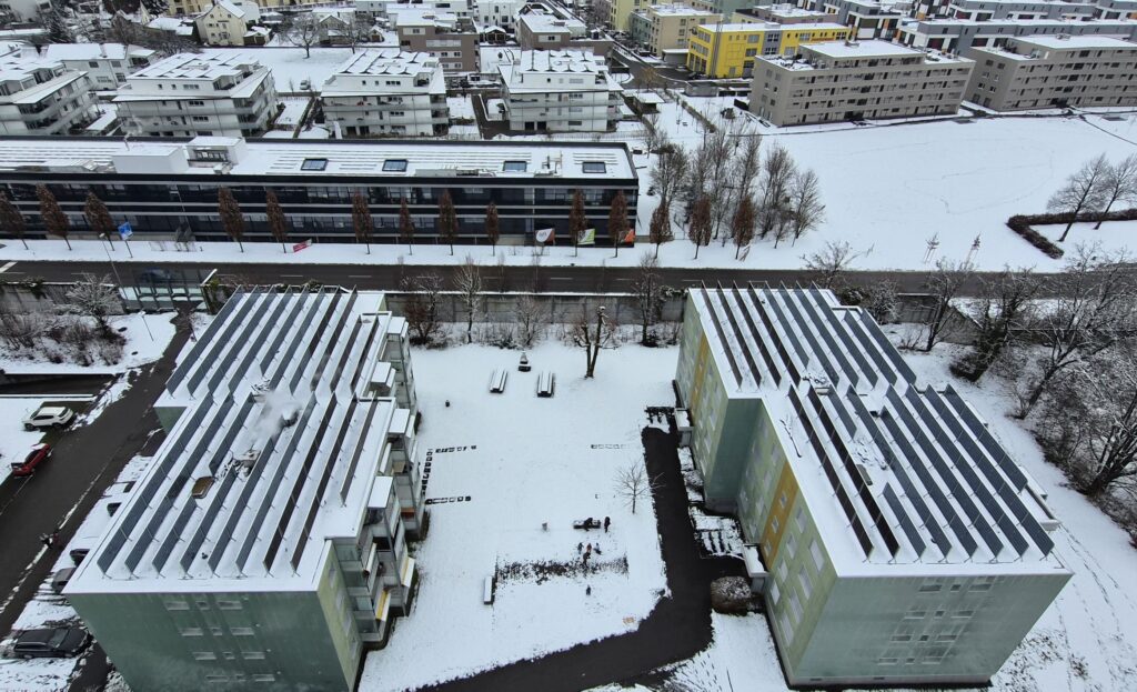 Fünflinden: Ein Wintertag mit Schneefall