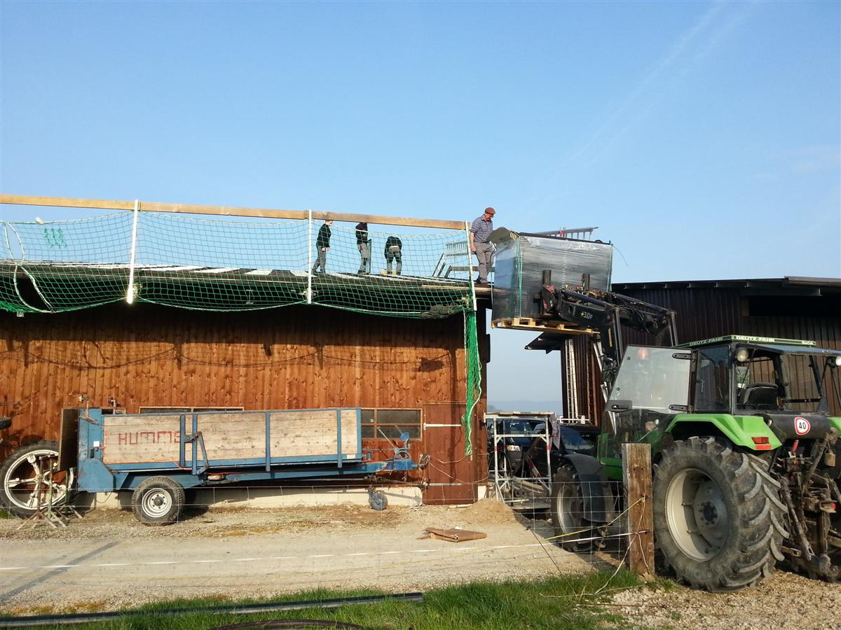 Montagearbeiten im April 2014